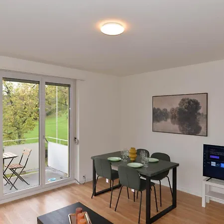 Parkside & Peaceful Near Google & Paradeplatatz *