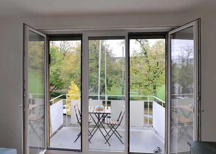 Parkside & Peaceful Near Google & Paradeplatatz Zürih