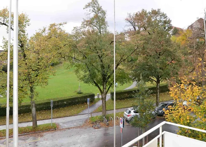 Parkside & Peaceful Near Google & Paradeplatatz * ציריך