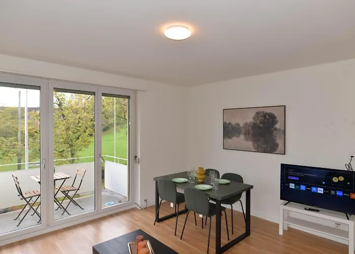 Parkside & Peaceful Near Google & Paradeplatatz *